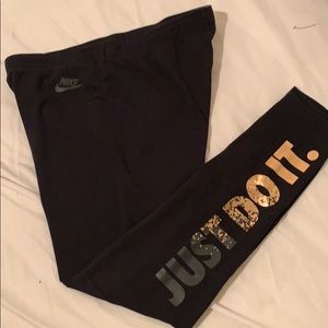 NIKE ROSE GOLD LEGGINGS